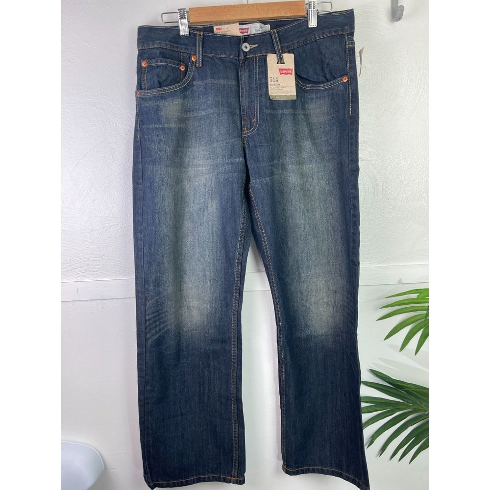 Levis straight leg slim fit jeans